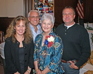 090130 Diane Fletcher family, 300 pixels