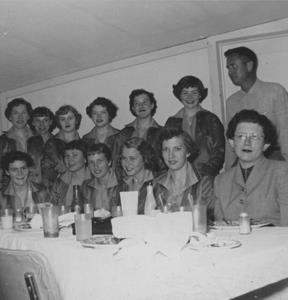 Sr Girls at Nashville 1955 002, 300 pixels